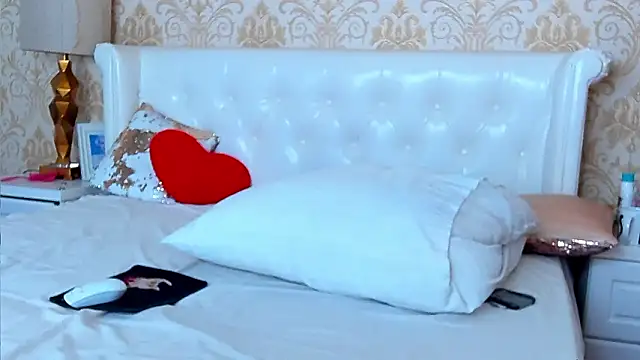 JuliaHunts Chat XXX live