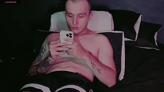 Chatroom XXX en direct de Dylanwhite23_