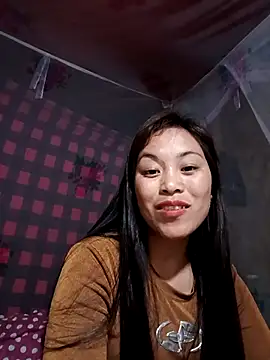 Alice-567 Adlı Modelin Canlı XXX Sohbeti