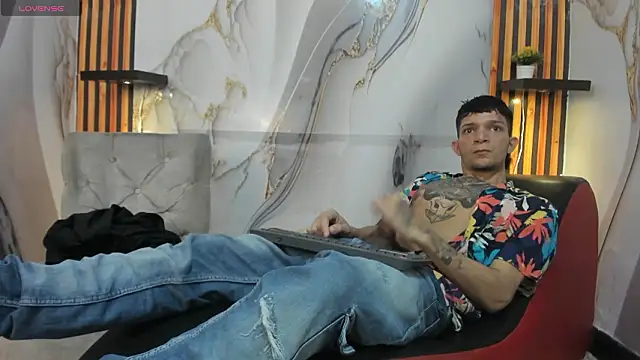 Chatroom XXX en direct de Straight_Guy22