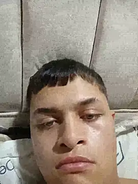 Živý XXX chat Andres_medi32