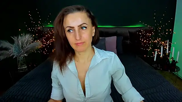 دردشة Rebecca_Diamond الجنسية المباشرة