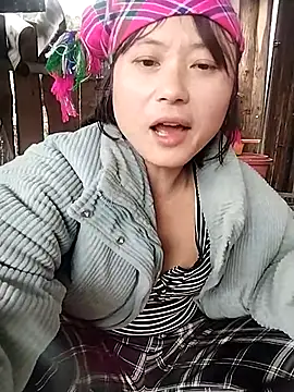 linda_bae00: διαδικτυακό σόου στην κάμερα