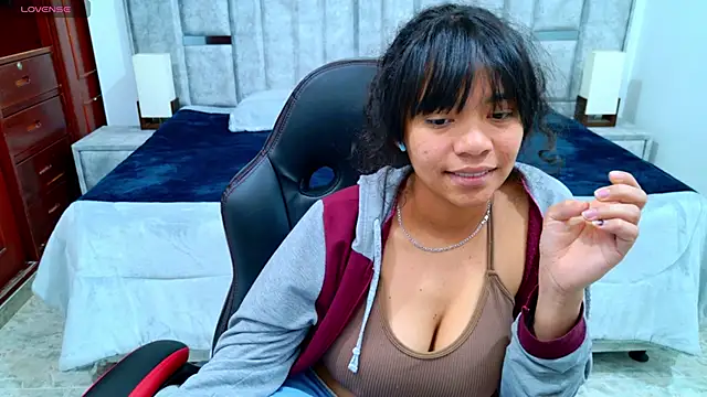 laureentt_ Live XXX-Chat