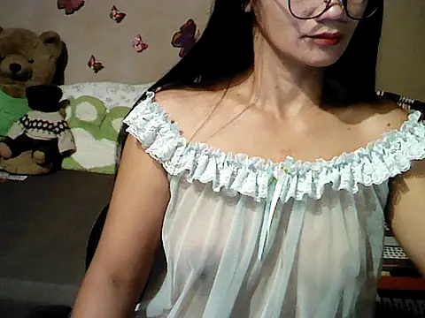 Mia_Rein élő XXX-chatje