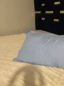 XXX chat uživo modela Dellah27