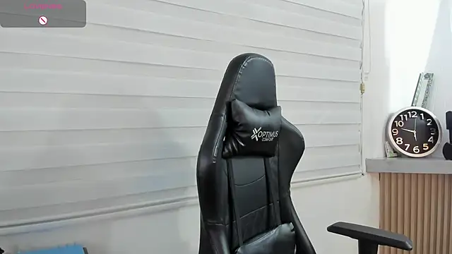 Rick_Adams Adlı Modelin Canlı XXX Sohbeti