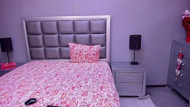 HellennSweet's Live XXX Chat