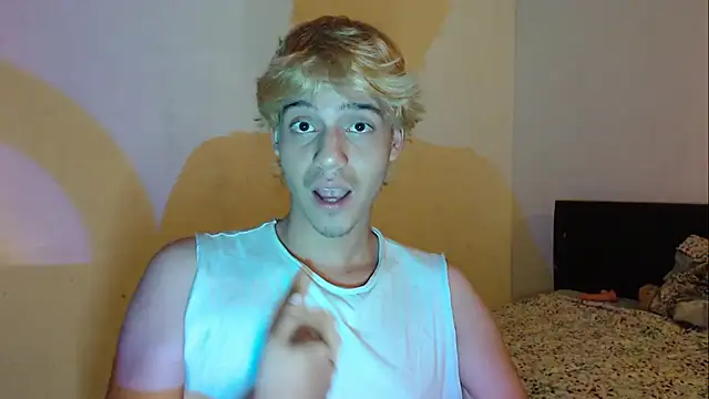 دردشة CrisotpherMoretti الجنسية المباشرة