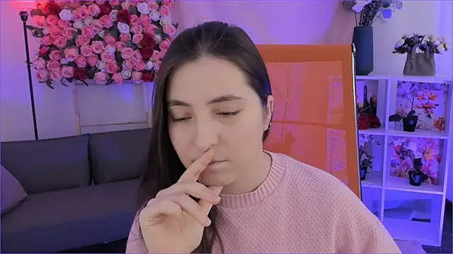 VirtuallVoyant's Live XXX Chat