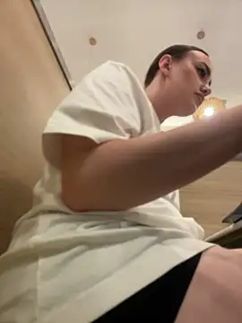 KiraSunshine Chat XXX live