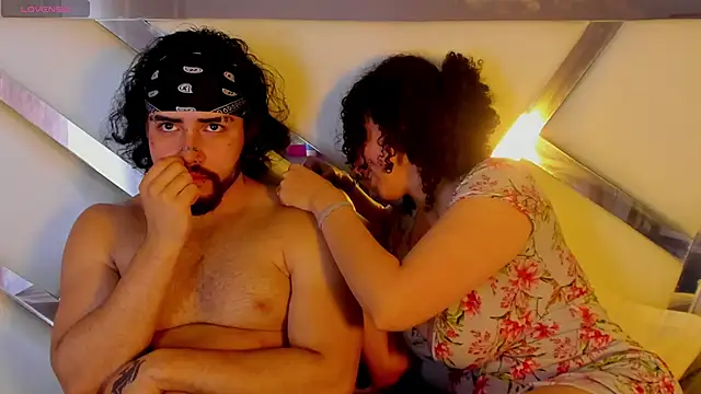 Benny_and_Mark élő XXX-chatje