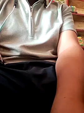 RaiStarrrr0-9 webcam show