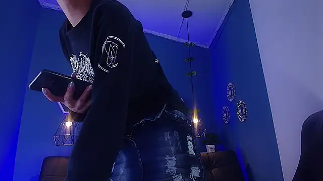 Aurora_ath live XXX chat