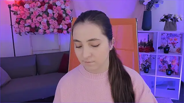 VirtuallVoyant élő XXX-chatje