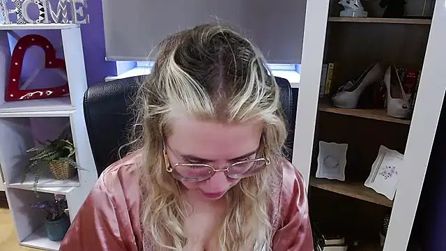 Zoey_Erotic 现场XXX聊天