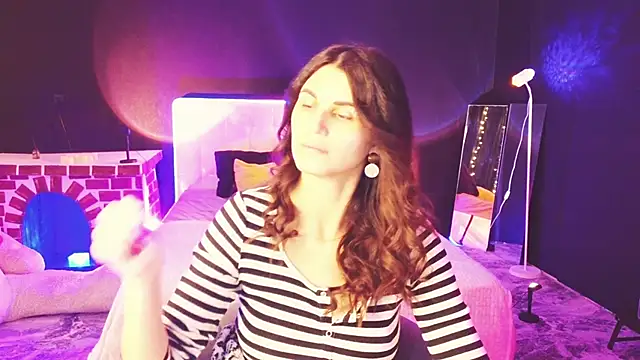 EmilyReal's Live XXX Chat