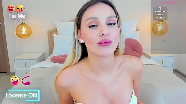 Czat XXX na żywo – MissLoou