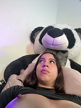 IamSteph13 webkamerás műsora