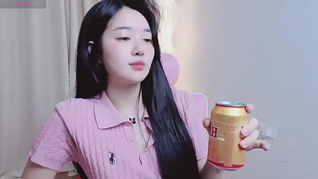 Miu-999: онлайн-секс-чат