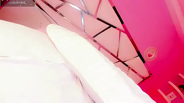 Ariia-janee 网络视讯表演