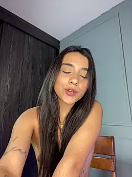 Zafira_Montiel 现场XXX聊天