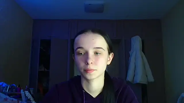 Emilia_Light – Live XXX-chat