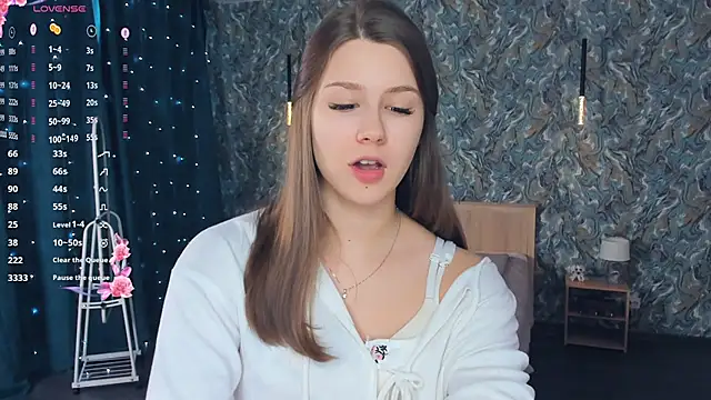 MondoNekon Live XXX chat