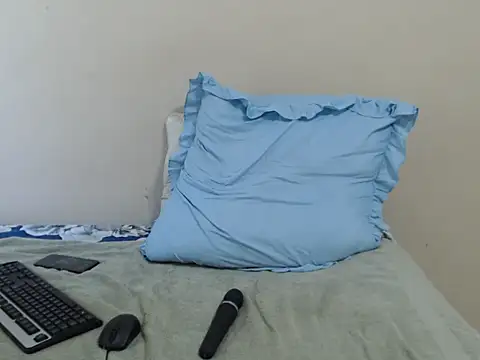 SexyLipss_: онлайн-секс-чат