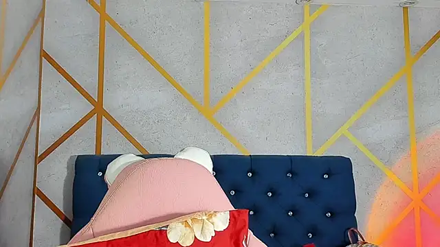 _vaiolet_owo's Live XXX Chat