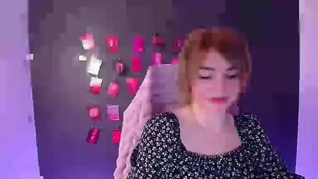 CuttieEmma 现场XXX聊天