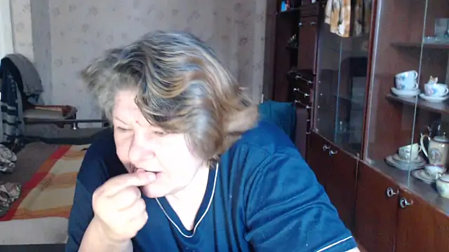 HotLusi 现场XXX聊天