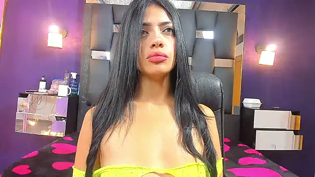 EMYCLARK01: απευθείας συνομιλία ΧΧΧ