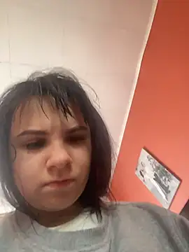 HellaReousx élő XXX-chatje