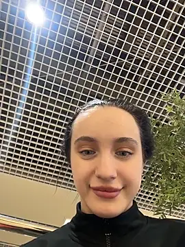 MiaTeeのウェブカメラショー