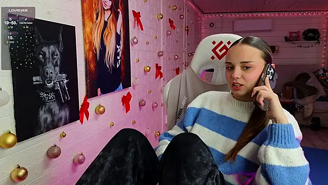 Misss_Vikk Chat XXX live