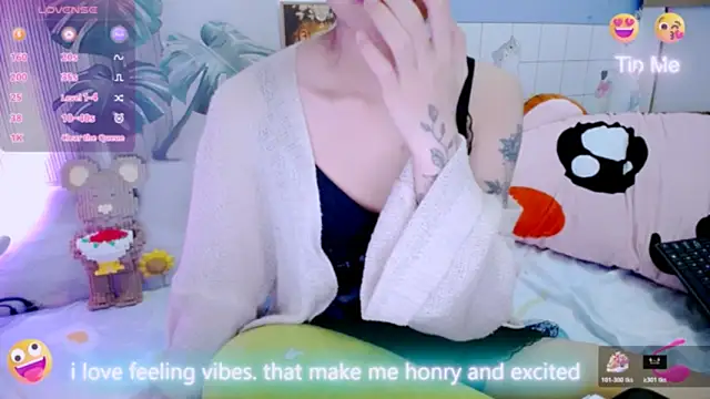 Ly__: онлайн-секс-чат