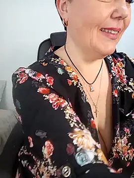 دردشة EllaLove2277 الجنسية المباشرة