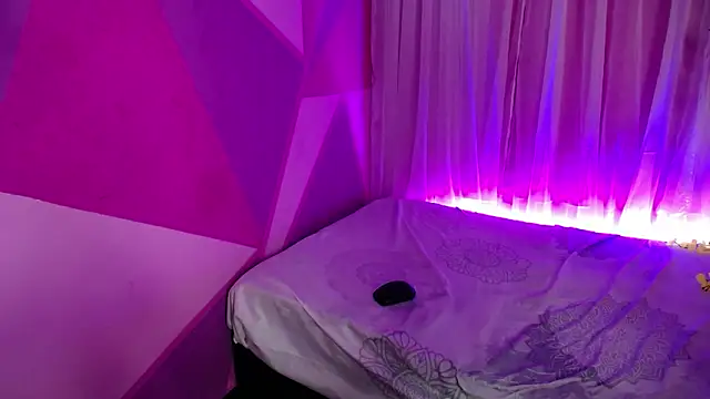 Lory_Bonny: онлайн-секс-чат