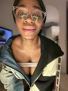 XXX chat uživo modela CharlottX