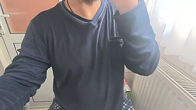 TARKAN1 Adlı Modelin Canlı XXX Sohbeti