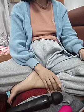 Haralushiaaa webkamerás műsora