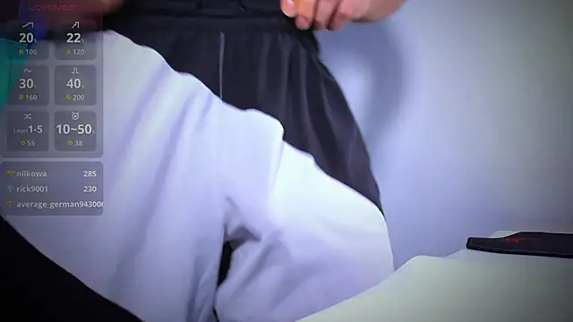 Онлайн чат XXX HonestAndrew