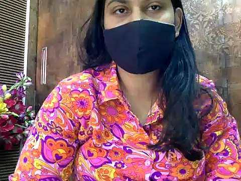 Haanikaur_saavi: απευθείας συνομιλία ΧΧΧ