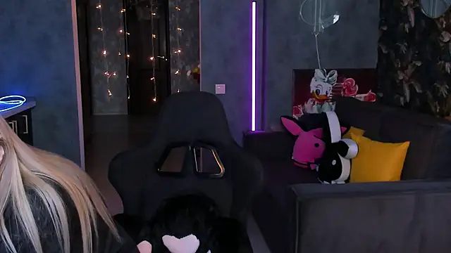 Blckmirrorr Chat XXX in diretta