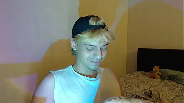 CrisotpherMoretti 现场XXX聊天