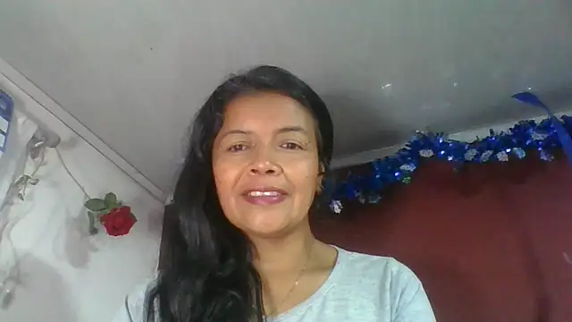 DianaOchoa_ Adlı Modelin Canlı XXX Sohbeti