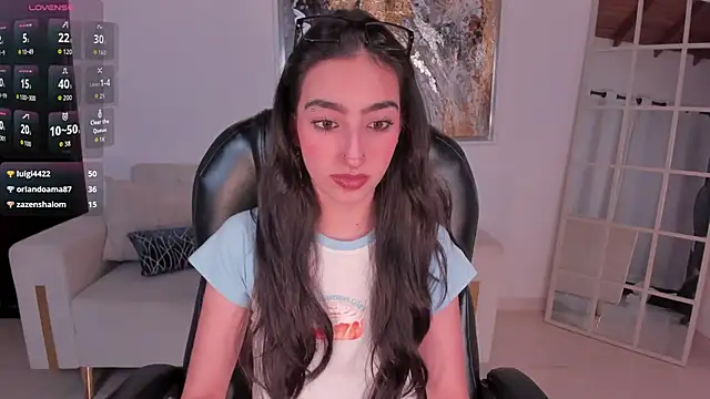 دردشة LarisaSmirnov الجنسية المباشرة