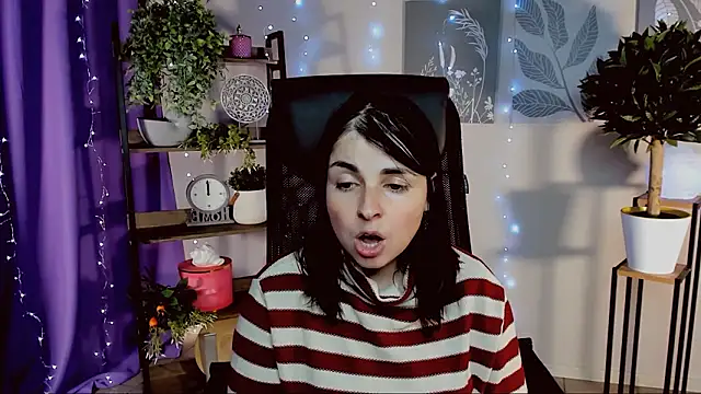 MartaEdams' Live XXX Chat