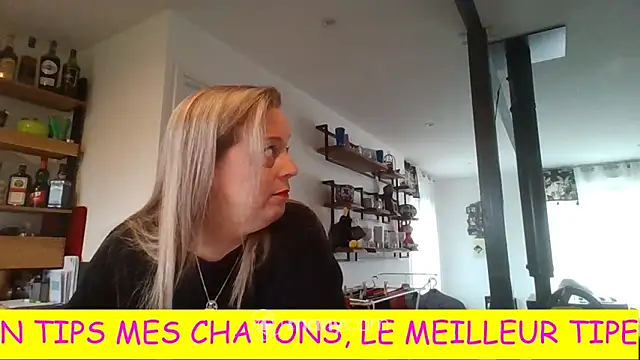 دردشة Miss-Chupagirly الجنسية المباشرة